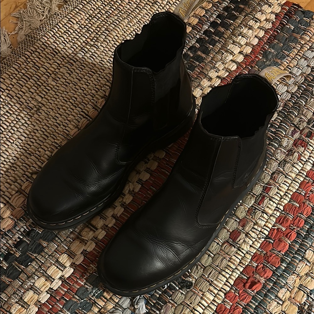 Black Leather Men's Chelsea Boots